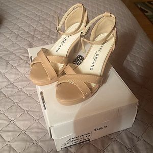 GIRLS SZ 12 PAGEANT HEELS